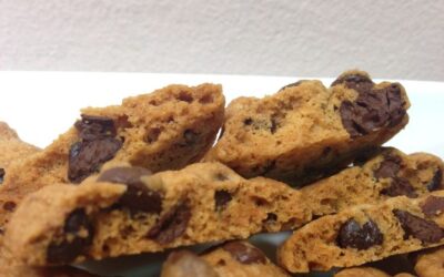 Famous Amos Raisin-Filled Chocolate Chip Cookies