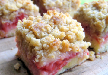 Sour Cream Rhubarb Squares